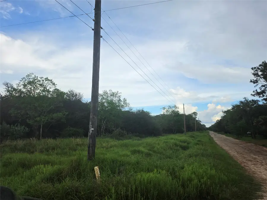000 Yukon Drive, Bay City, TX 77414 - #2