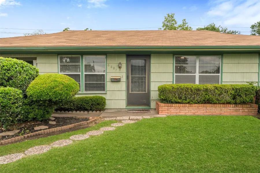 6807 Kingsway Drive, Houston, TX 77087 - #3