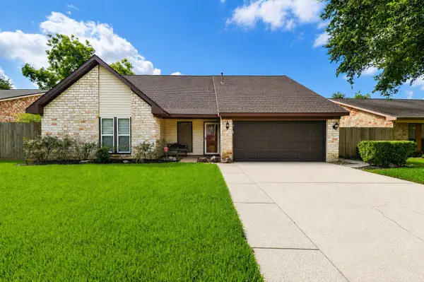 9818 Sagepike Drive, Houston, TX 77089