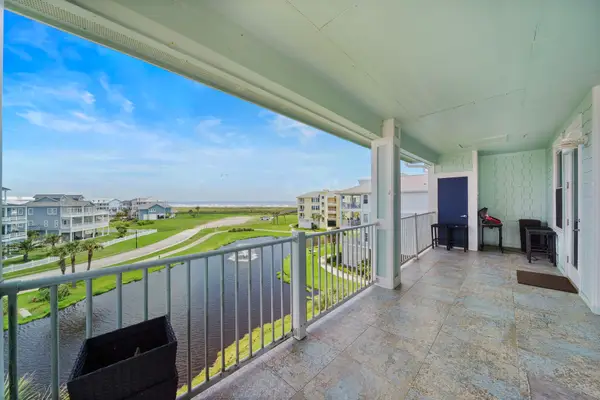 4121 Pointe West Drive #301, Galveston, TX 77554