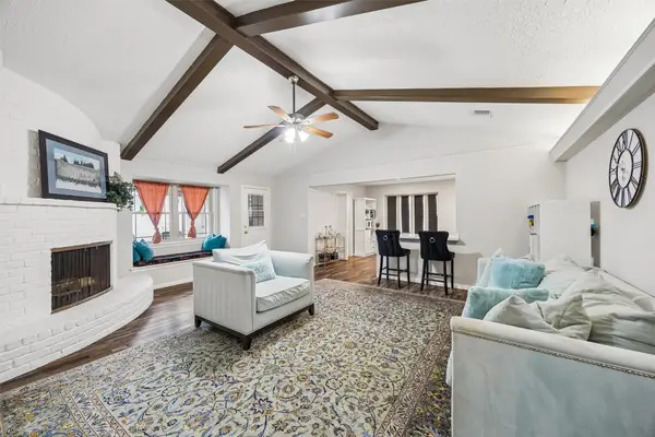 7711 Twin Hills Drive, Houston, TX 77071