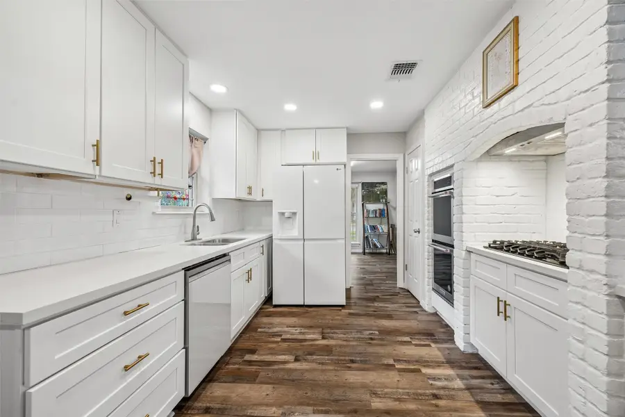 7711 Twin Hills Drive, Houston, TX 77071 - #2