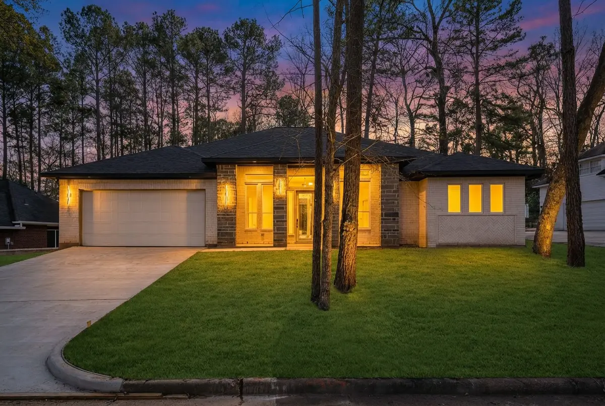 2405 W Green Briar Drive, Huntsville, TX 77340 - #1