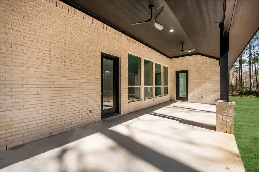 2405 W Green Briar Drive, Huntsville, TX 77340 - #3