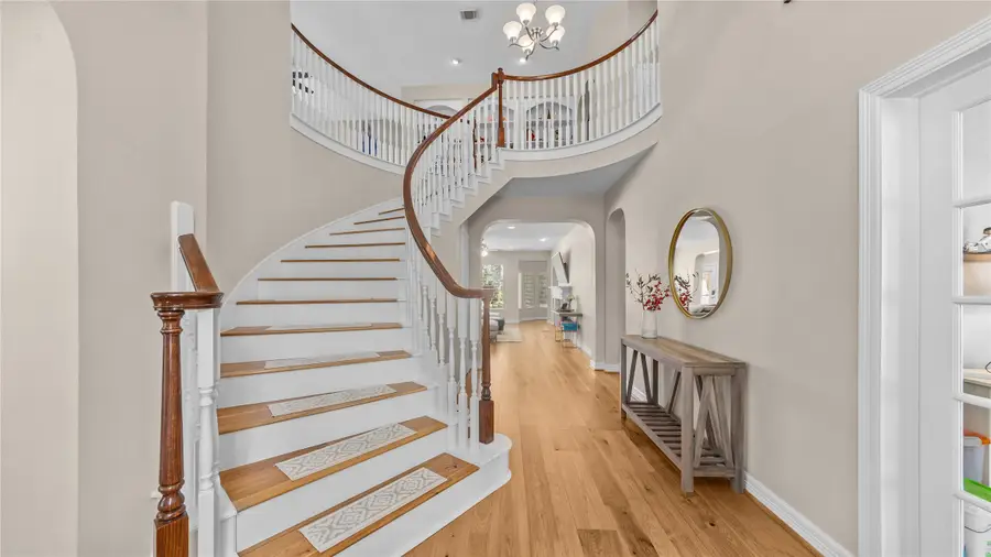 6006 E Brook Court, Sugar Land, TX 77479 - #2