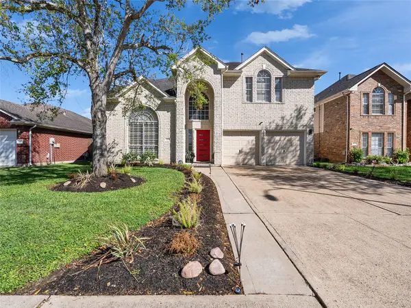 1410 Noble Glen Drive, Fresno, TX 77545