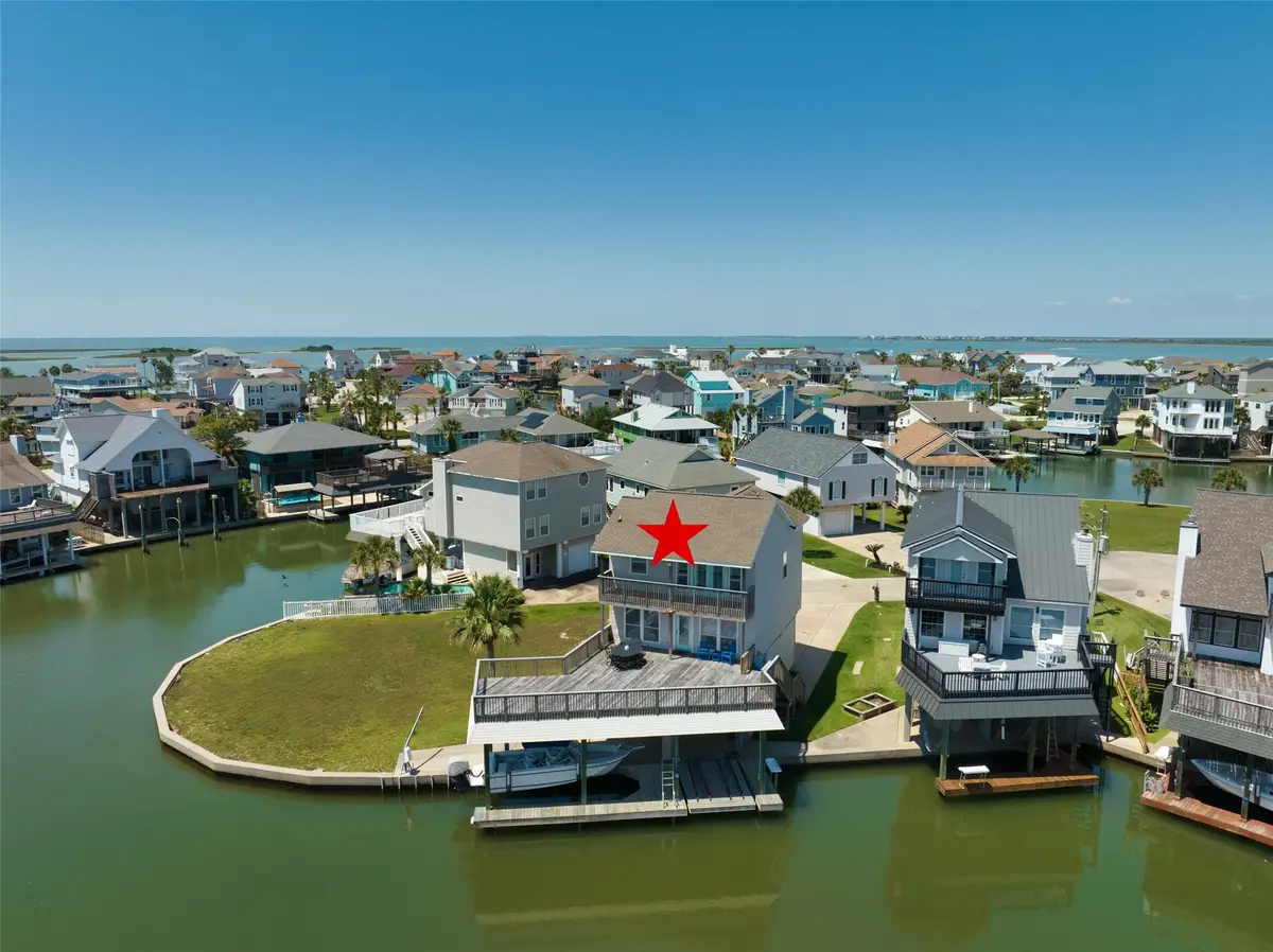 543 Sunset Circle, Galveston, TX 77554 - #1