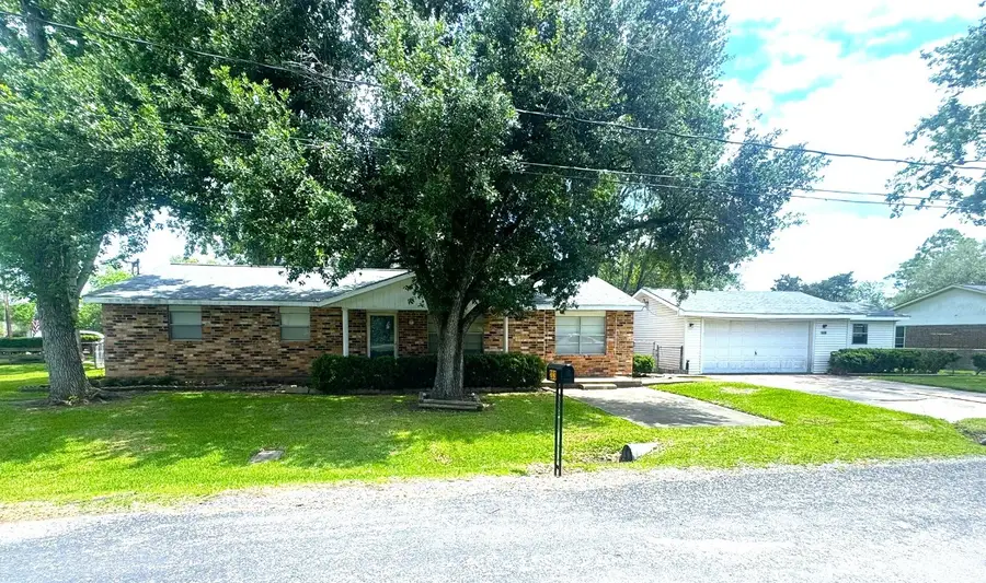 203 Franklin Road, Wharton, TX 77488 - #3
