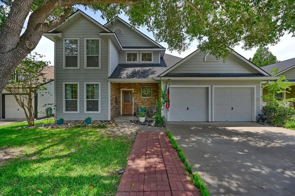 201 W Chatham Street, Bellville, TX 77418 - #1