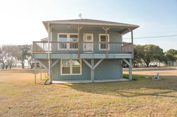 1978 Bayview Drive, Palacios, TX 77465