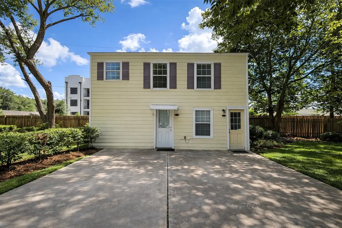 422 W Burleson Street, Wharton, TX 77488 - Image #1