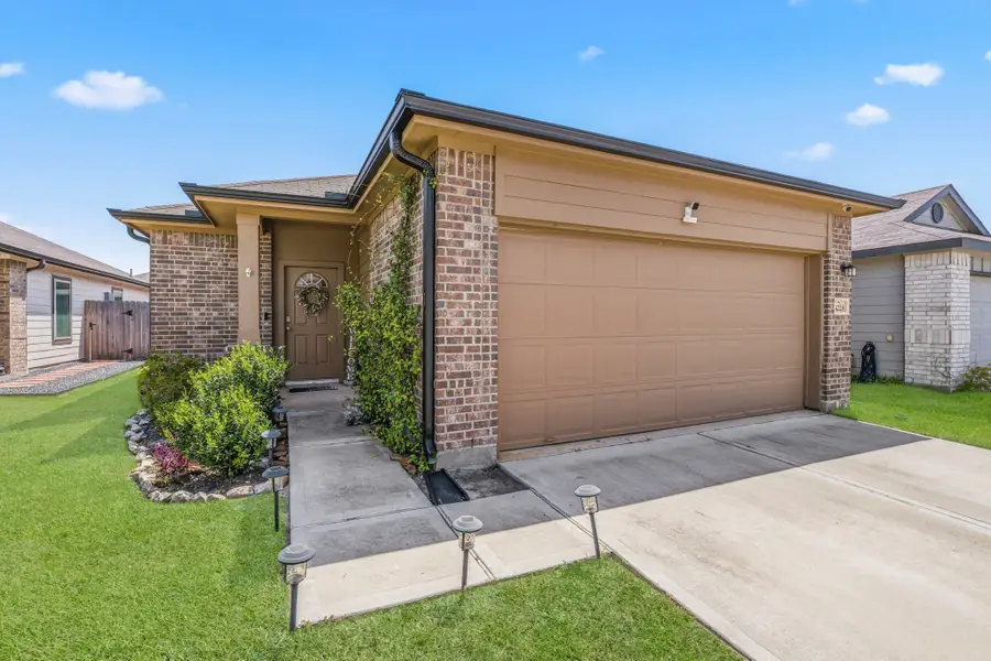 14228 Sedona Ridge Drive, Conroe, TX 77303 - #2