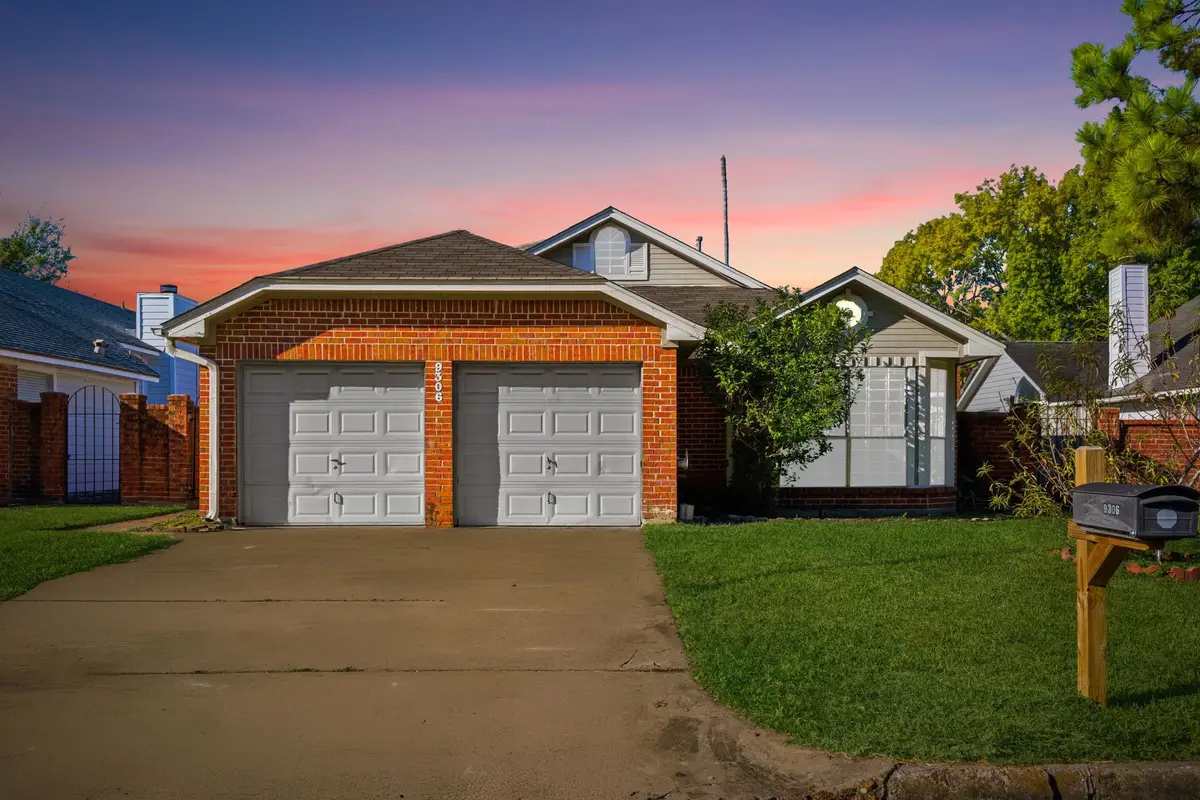 9306 Corner Oaks Lane, Houston, TX 77036 - Image #1