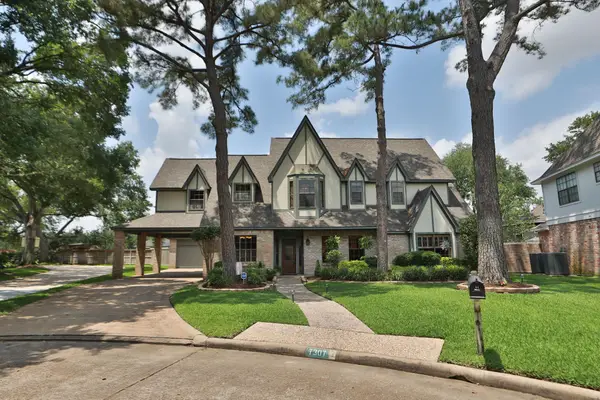 7307 Maidstone Lane, Houston, TX 77095