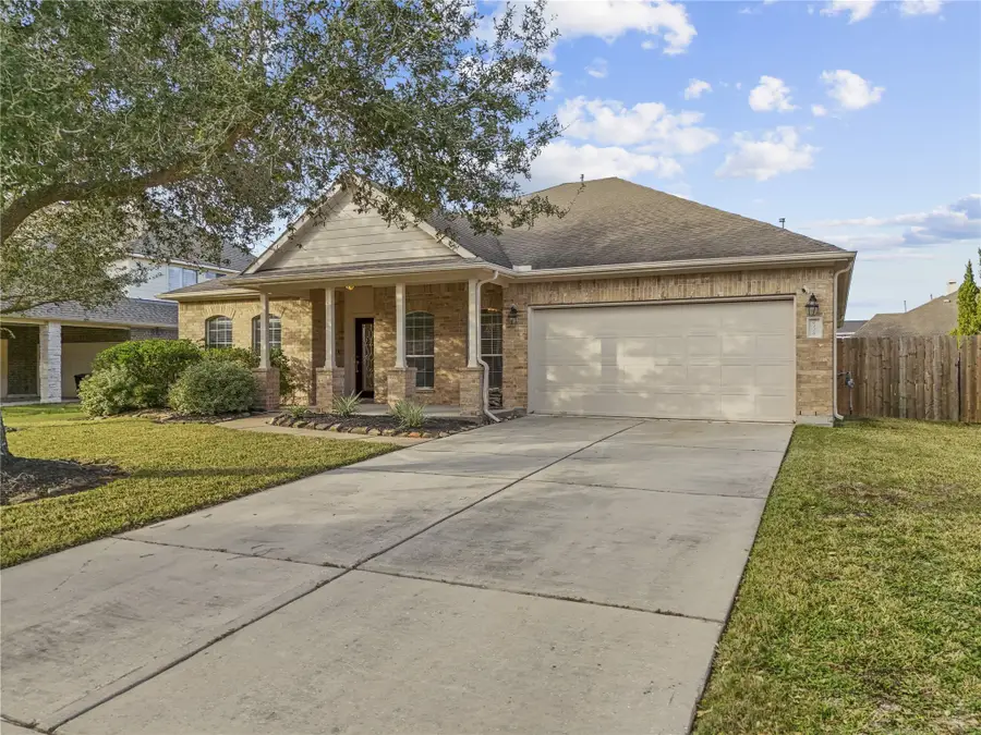 6126 Bradford Lane, League City, TX 77573 - Image #2