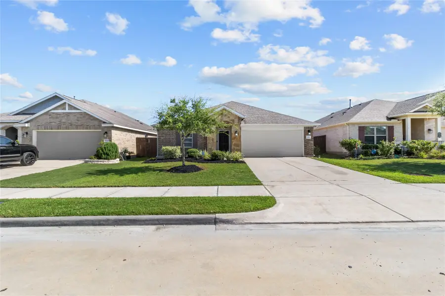 2218 Levant Lane, Baytown, TX 77523 - Image #2