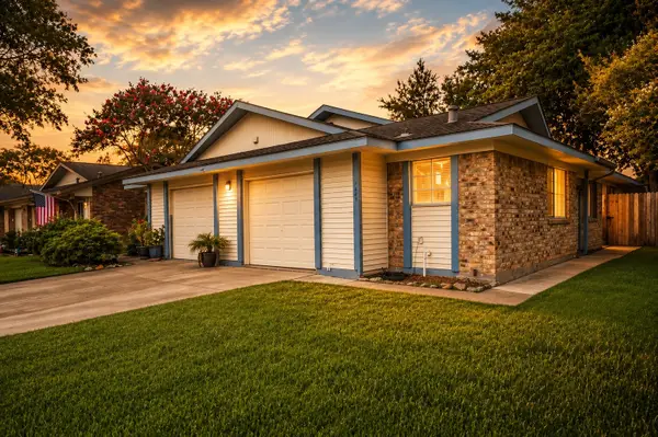 1447 Silverpines Road, Houston, TX 77062