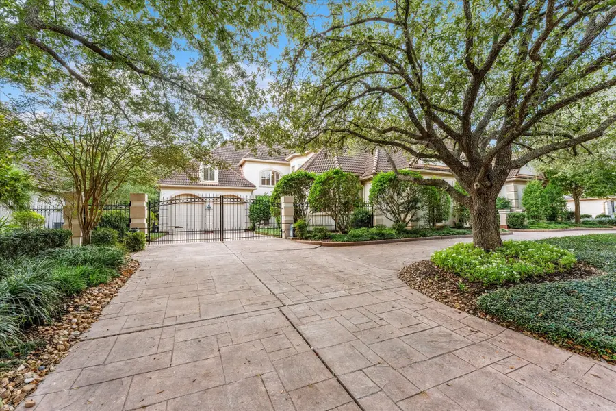 36 Champions Bend Circle, Houston, TX 77069 - Image #2