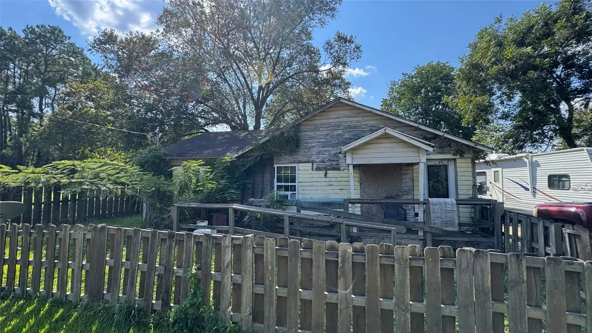 150 S Dewitt Road, Vidor, TX 77662 - #1