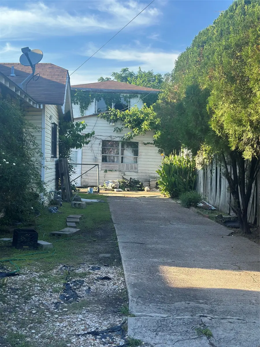 7909 Narcissus Street, Houston, TX 77012 - #2