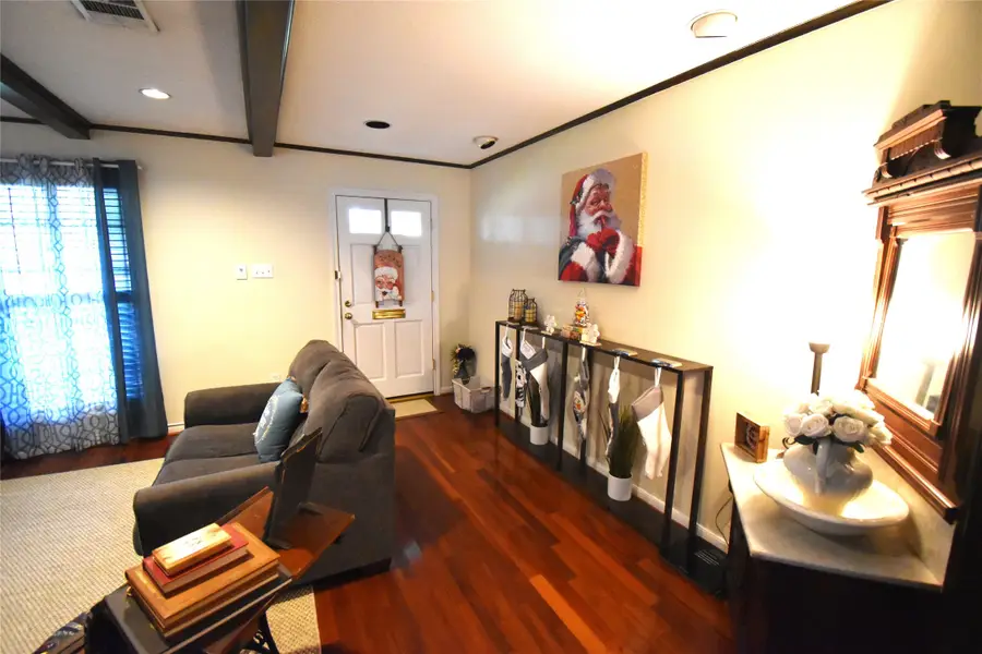 8011 Meadowvale Drive, Houston, TX 77063 - Image #3