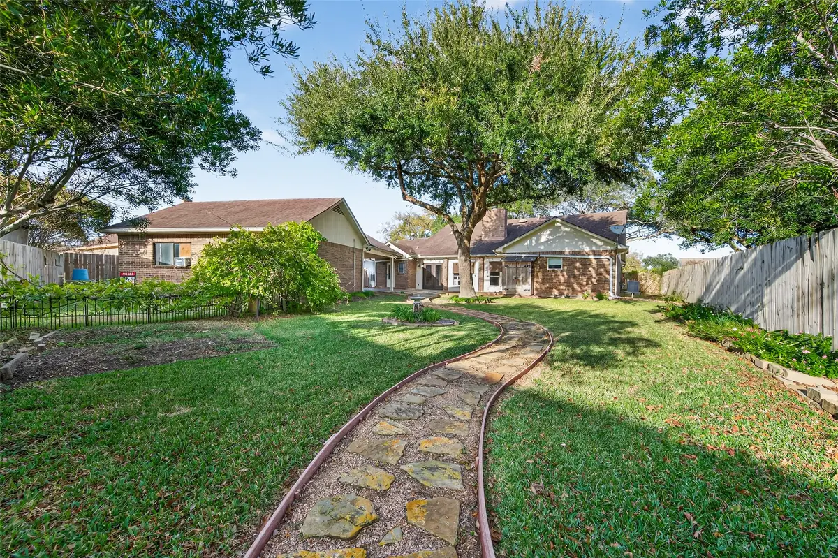 1614 Crestmont Street, Wharton, TX 77488 - Image #1