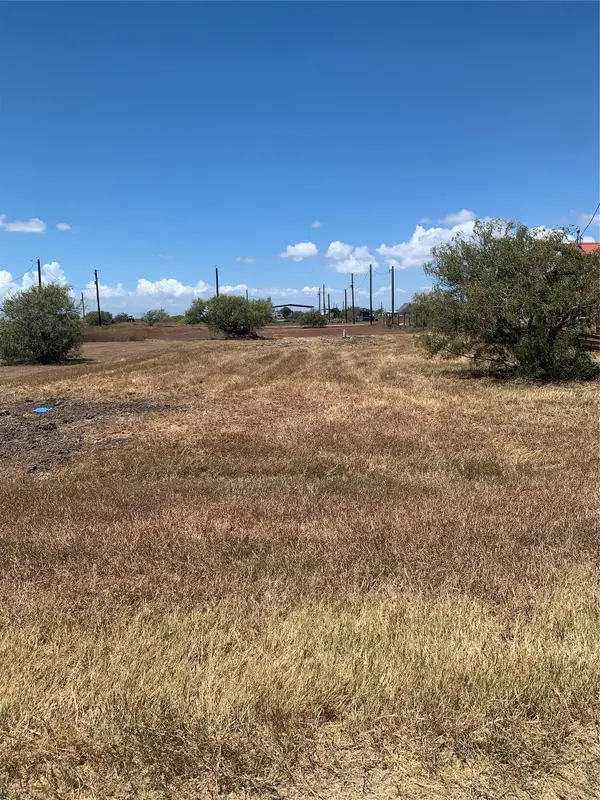 Lot 110 Oarfish, Palacios, TX 77465