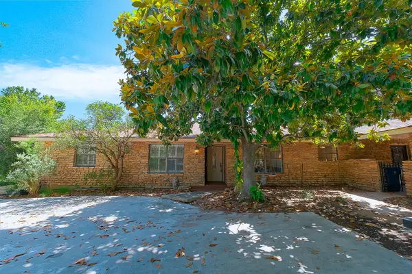 104 Braeburn Circle, Kerrville, TX 78028