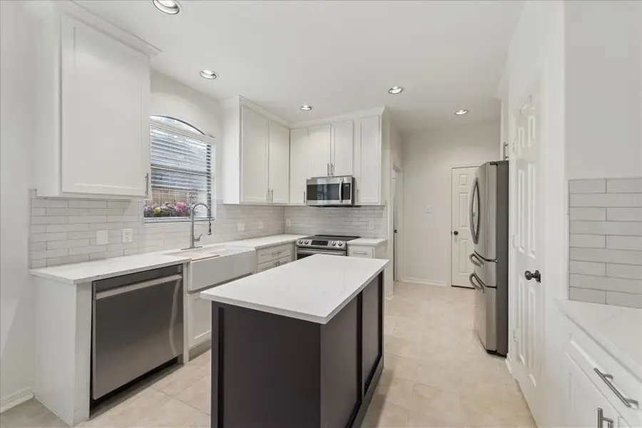 6418 Sugar Bush Drive, Magnolia, TX 77354 - Image #3