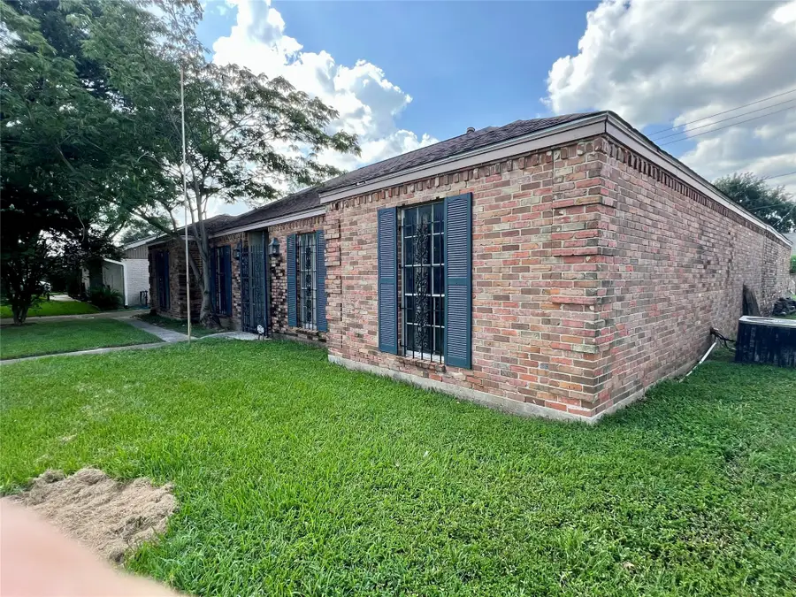 2207 Droxford Drive, Houston, TX 77008 - #2