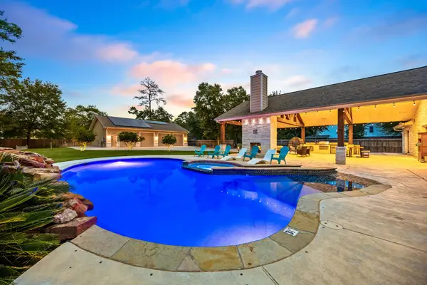 3 Rolling Glen Lane, Tomball, TX 77375