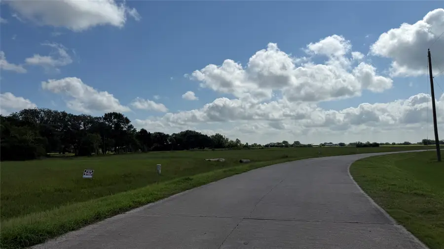 1008 Chuckwagon Trail, Angleton, TX 77515 - #3