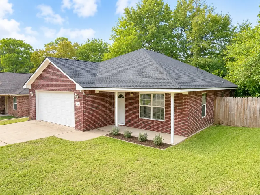 322 Green Leaf Street, Huntsville, TX 77340 - #3