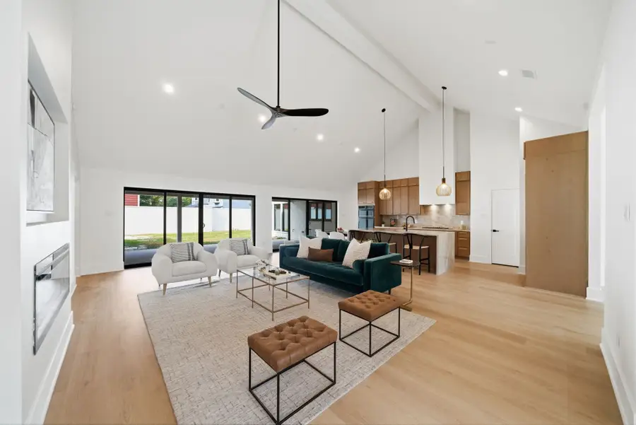 1911 E Allegro Street, Houston, TX 77080 - Image #2