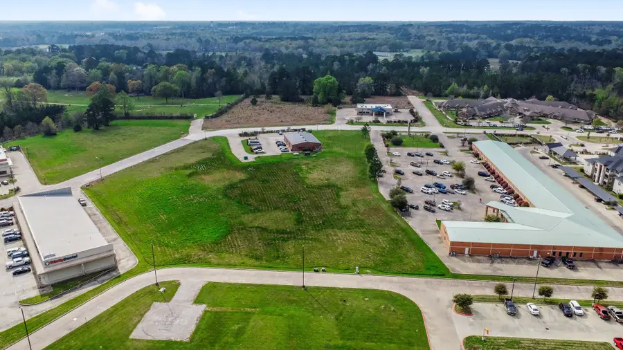 003 W Park Drive, Livingston, TX 77351 - Image #3