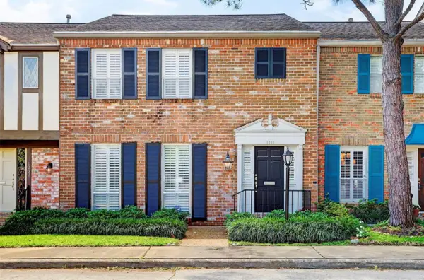 1260 Fountain View Drive #171, Houston, TX 77057