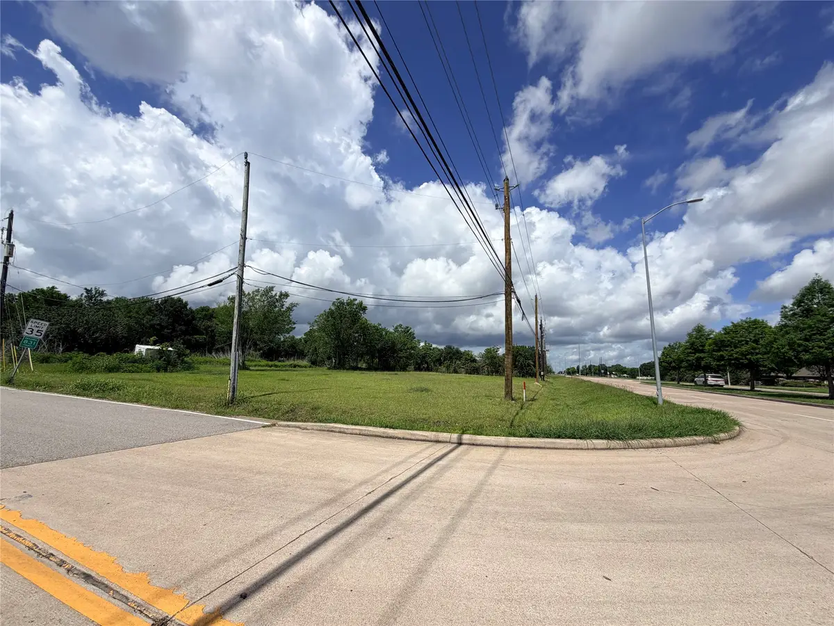 16618 County Road 831, Pearland, TX 77584 - #1