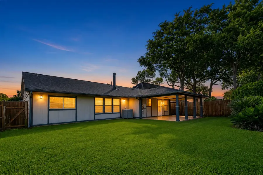 15819 Contender Lane, Friendswood, TX 77546 - #2