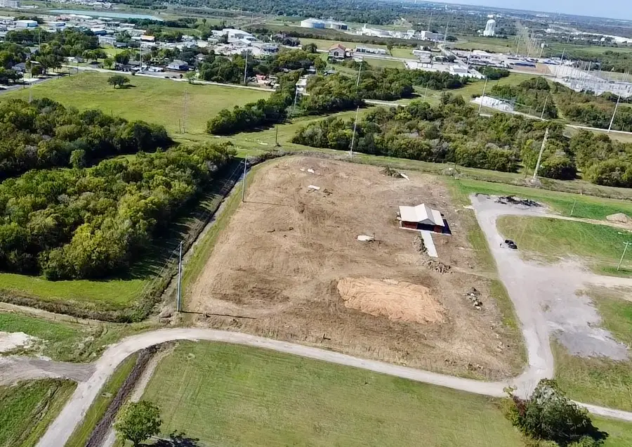 301 32nd Street N, Texas City, TX 77590 - Image #2