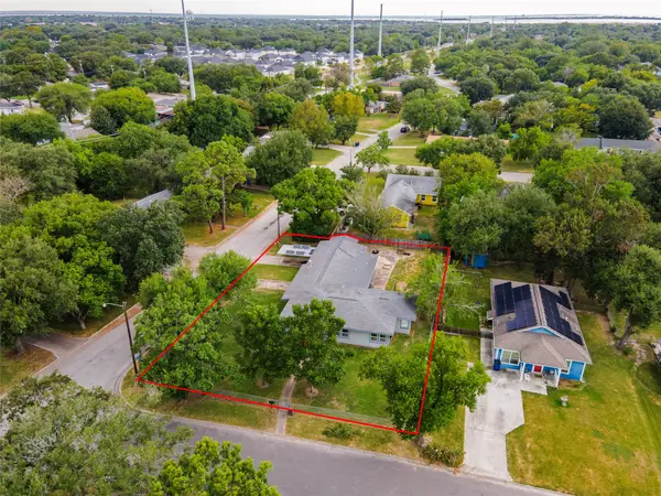 1226 14th Avenue N, Texas City, TX 77590