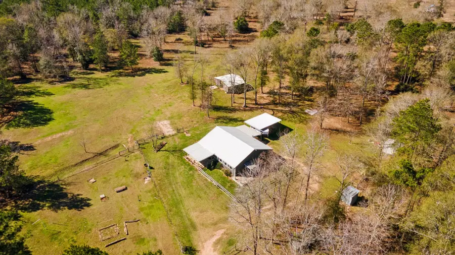 392 Robert E Lee Lane, Livingston, TX 77351 - #2