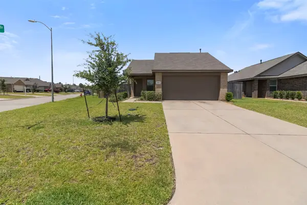 703 Larkspur Shadow Drive, Magnolia, TX 77354