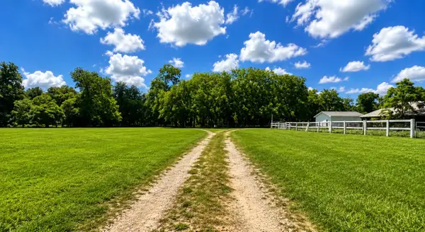 6322 County Road 42, Rosharon, TX 77583