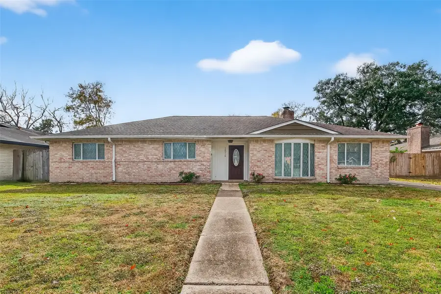 16918 Townes Road, Friendswood, TX 77546 - Image #2
