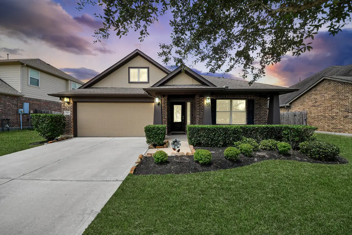 7523 Adobe Canyon Lane, Richmond, TX 77469 - #1