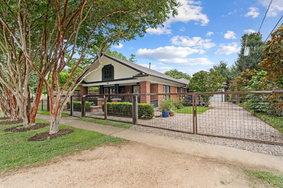 307 E 8th Street, Houston, TX 77007 - #2
