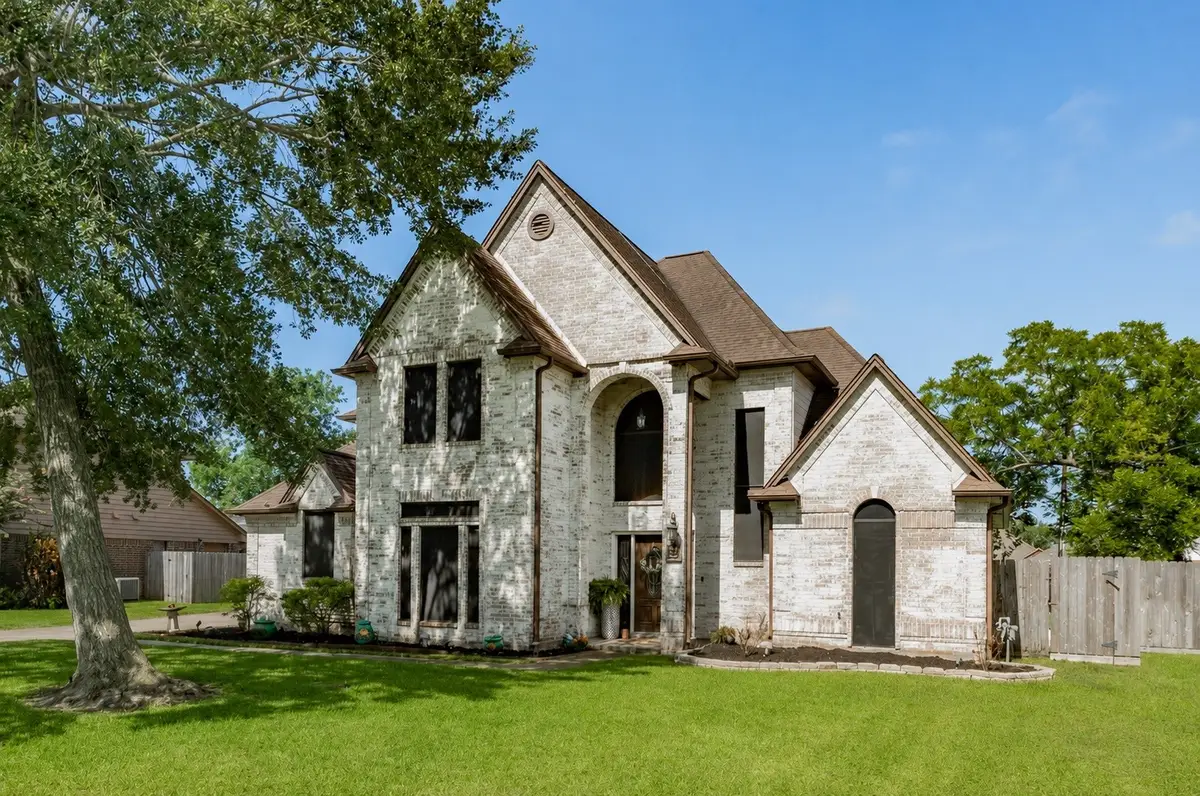 58 S Calla Lily Court, Lake Jackson, TX 77566 - #1