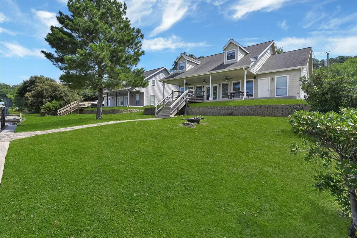 172 Little Dove, Livingston, TX 77351 - #1