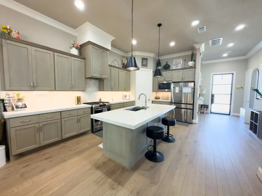 2437 Prairie Hollow Lane, Houston, TX 77077 - Image #3