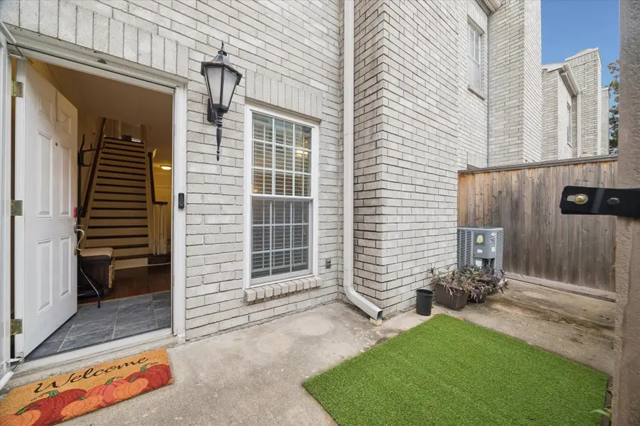 4001 Tanglewilde Street #1103, Houston, TX 77063 - Image #2